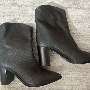 Schutz Ankle Boots black
